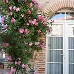 Domaine De La Tannerie D'hotes Et 4* פראד