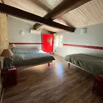 Domaine De La Tannerie D'hotes Et 프라드