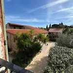 Bed & Breakfast Domaine De La Tannerie D'hotes Et Prades (Pyrenees-Orientales)