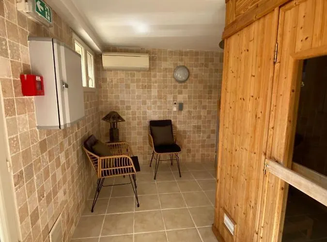Domaine De La Tannerie D'hotes Et 4*