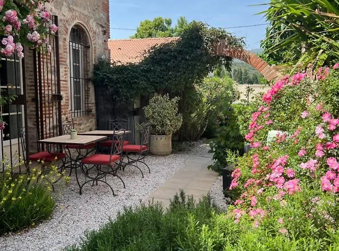 Domaine De La Tannerie D'hotes Et 4* Prades (Pyrenees-Orientales)