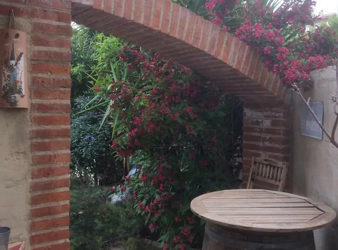 Alojamento de Acomodação e Pequeno-almoço Domaine De La Tannerie D'hôtes Et Prades (Pyrenees-Orientales)